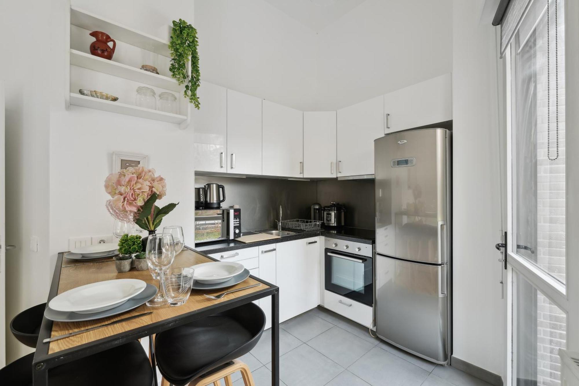 Apartment Chic Terrace Garden Parking
